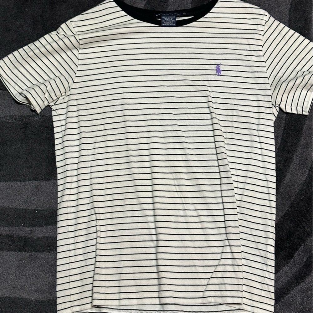 Women’s Medium Ralph Lauren Striped V Neck Shrit